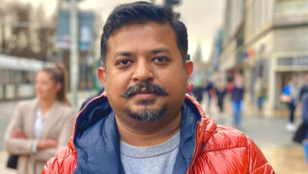 উপদেষ্টা আসিফ মাহমুদের বাবার নামে ঠিকাদারি লাইসেন্স, জুলকারনাইনের স্ট্যাটাস