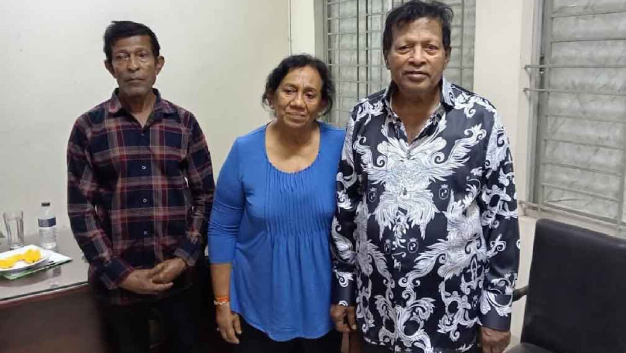শ্রীলঙ্কার তিন নাগরিক মালাভি প্যাট্রিনা, প্যাট্রিনা, থুপ্পি মুদিইয়ানসেল্যাগ নীল