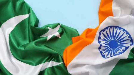 পাকিস্তানের আকাশে ভারতীয় বিমান প্রবেশে নিষেধাজ্ঞা, বন্ধ থাকবে বাণিজ্য
