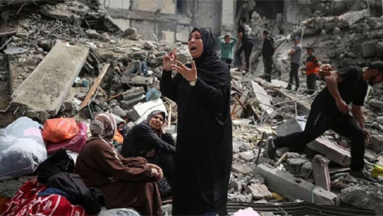 গাজা ধ্বংসস্তূপে পরিণত হয়েছে
