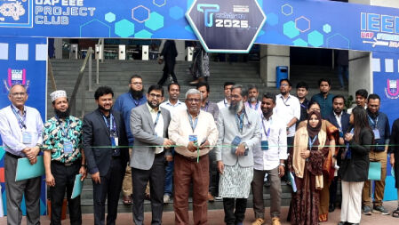 ইউএপিতে- ক্রাউন মাইক্রো গ্লোবাল প্রেজেন্টস “টেকট্রন-২০২৫” উদ্ভাবন ও প্রকৌশল উৎকর্ষতার জাতীয় উৎসব অনুষ্ঠিত