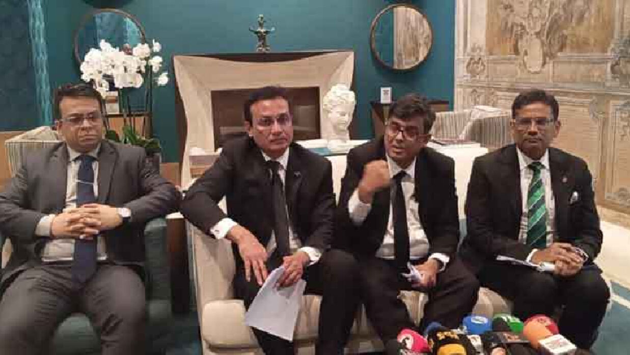 সংবাদ সম্মেলনে সফিকুল আলম