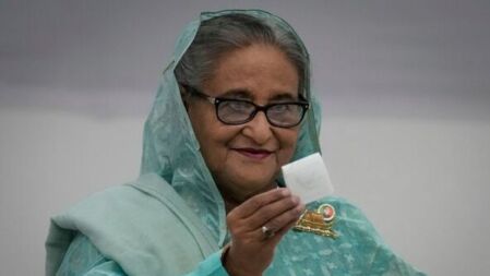 হাসিনা পরিবারের নাম ২০ শিক্ষাপ্রতিষ্ঠান থেকে বাদ, একটি থেকে বাদ পড়েছে ‘জয়বাংলা’