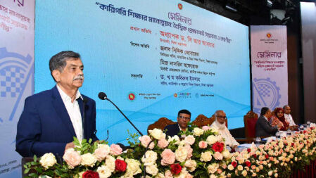 মূল ধারার শিক্ষার সঙ্গে কারিগরি শিক্ষা সম্পৃক্ত করা দরকার: শিক্ষা উপদেষ্টা