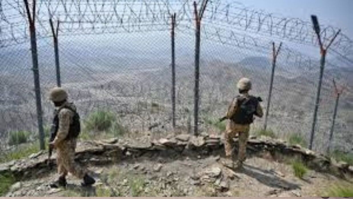 পাকিস্তান-আফগানিস্তান সীমান্তে আবারও অনুপ্রবেশের চেষ্টা করেছেন সন্ত্রাসীরা