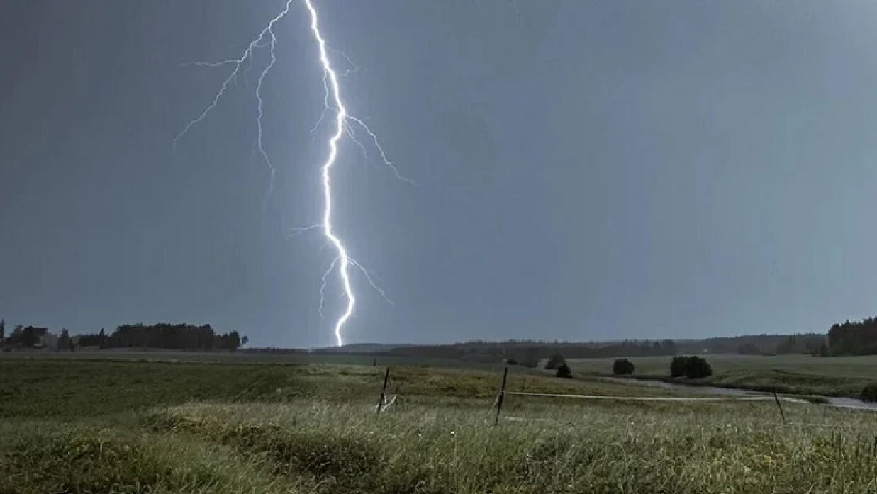 বজ্রপাত