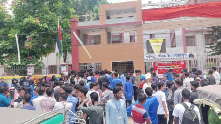 ময়মনসিংহ পলিটেকনিকে তালা, ৬ দফা অথবা মৃত্যু