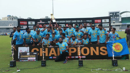 মোহামেডানকে উড়িয়ে আবারও চ্যাম্পিয়ন আবাহনী