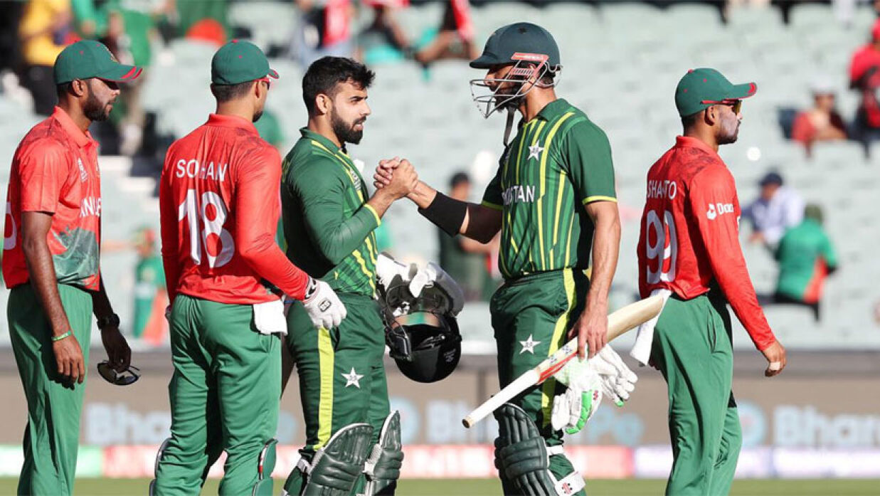 বাংলাদেশ-পাকিস্তান ম্যাচ 