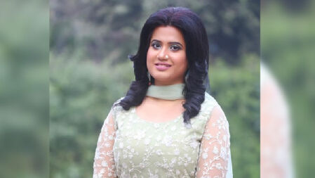 রাজনীতির কারণে কনসার্ট থেকে বাদ পড়লেন ন্যান্সি!