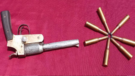 বেনাপোল সীমান্তে পিস্তলসহ ৭ রাউন্ড গুলি উদ্ধার