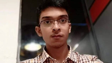 ‘শিবির ক্যাডার’ আখ্যা দিয়ে ভুয়া ওয়েবসাইটে নাম, ব্যঙ্গ করে আবরার ফাইয়াজের স্ট্যাটাস