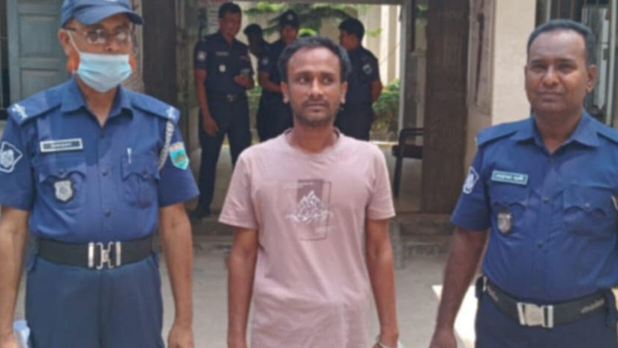 গ্রেপ্তার সুমন আহমেদ
