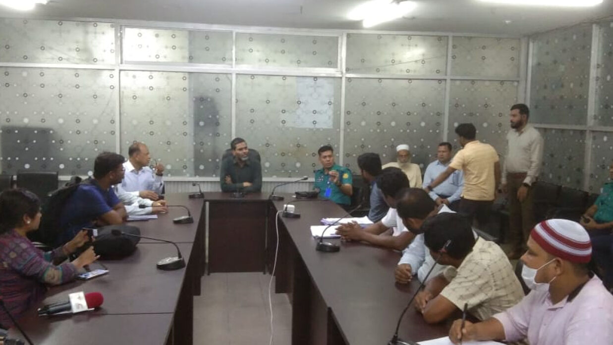 আন্দোলনকারীদের সঙ্গে বৈঠকে এনটিআরসিএ চেয়ারম্যান