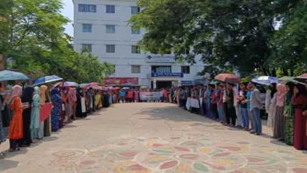 মৎস্য অধিদপ্তরের প্রস্তাবিত অর্গানোগ্রাম বাস্তবায়নের দাবিতে সিকৃবিতে মানববন্ধন