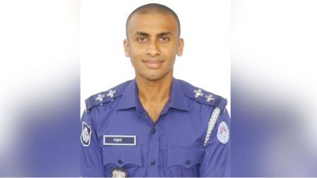 এসআই থেকে অব্যাহতি পাওয়া নয়ন হাসতে ভুলে গেছেন, বললেন— ‘এখন কৃষি কাজ করছি’