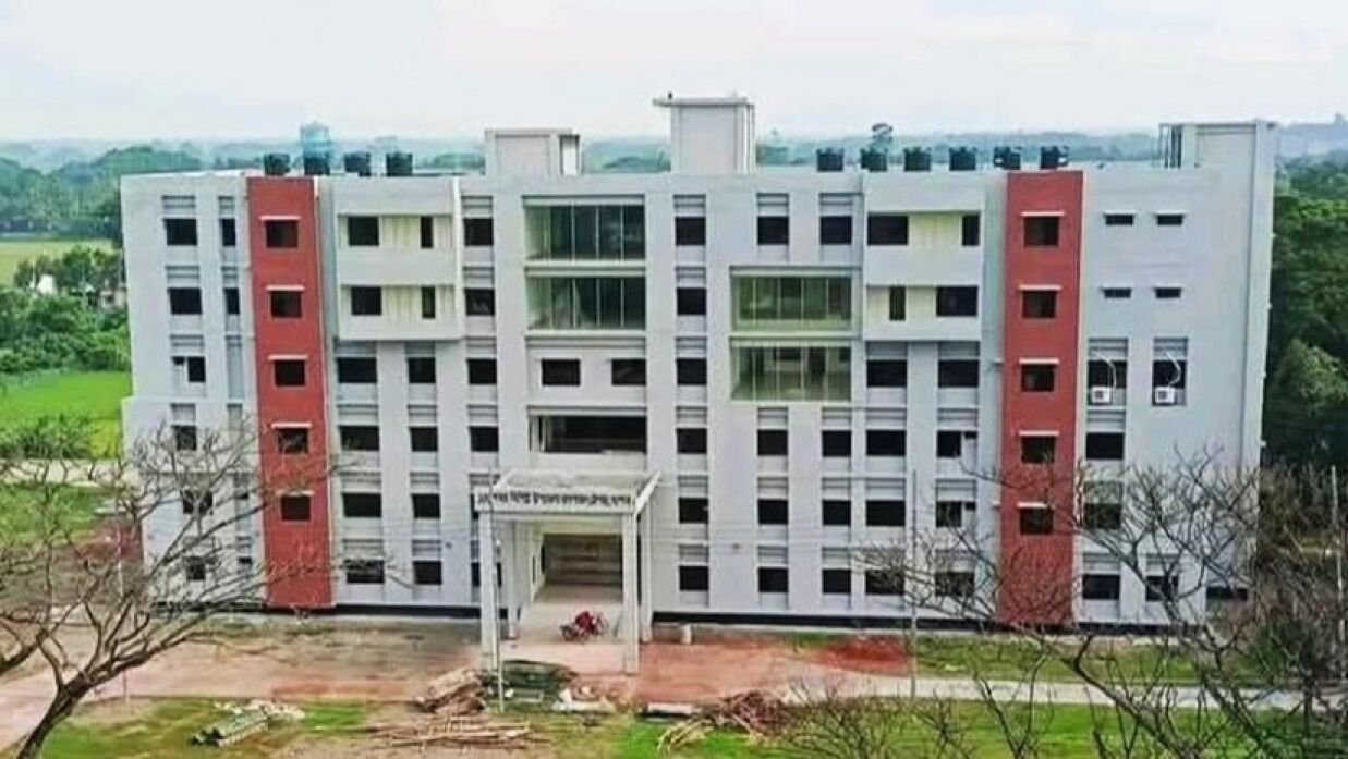চৌগাছা সরকারি মডেল হাসপাতালের নবনির্মিত ভবন