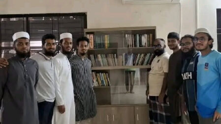 ছাত্রদলের উদ্যোগে ঢাবির জিয়া হলের মসজিদে পাঠাগার স্থাপন