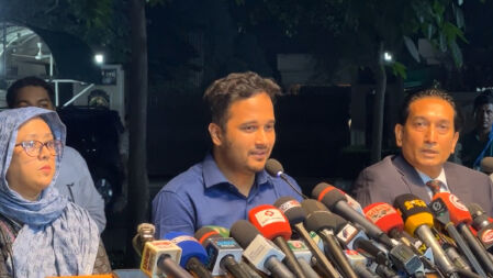 জুলাই শহীদ স্মৃতি ফাউন্ডেশন থেকে পদত্যাগ করলেন স্নিগ্ধ