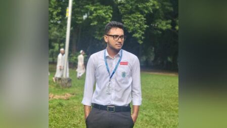 সড়ক দুর্ঘটনায় প্রাণ গেল ঢাকা কলেজ শিক্ষার্থীর