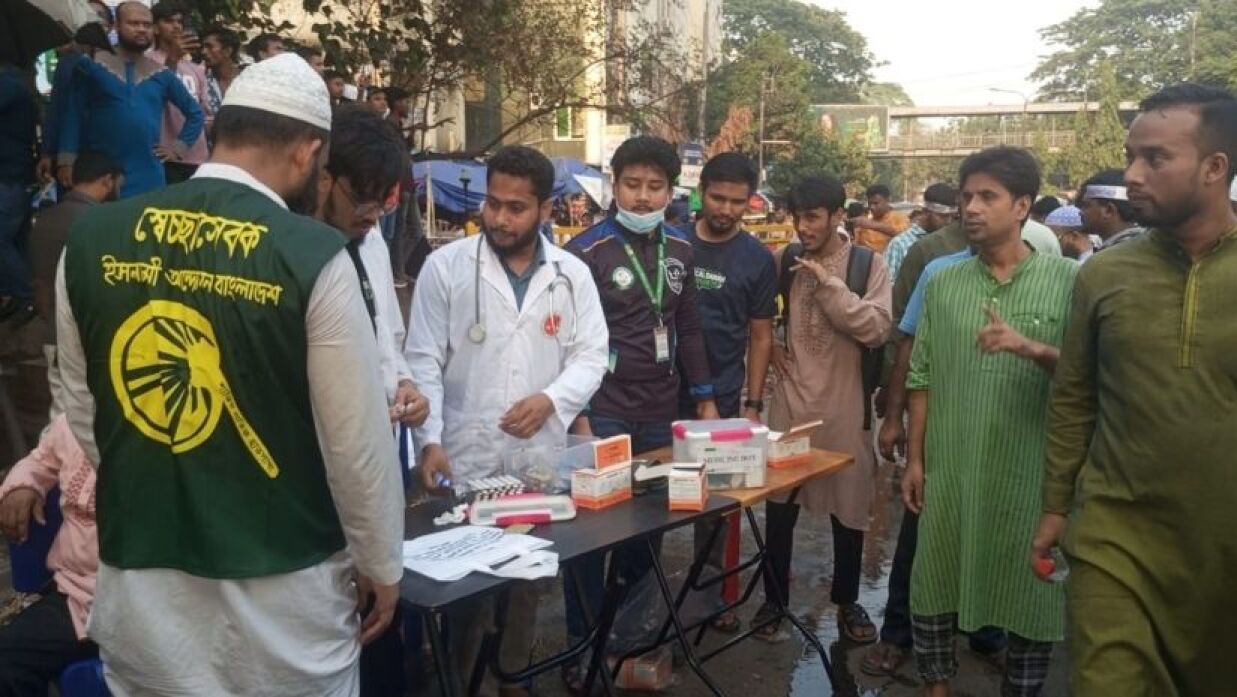 ছাত্রশিবিরের ফ্রি মেডিকেল ক্যাম্প